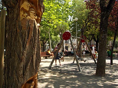 JACA CON NI�OS: parques, cuevas, aventura, tirolinas...