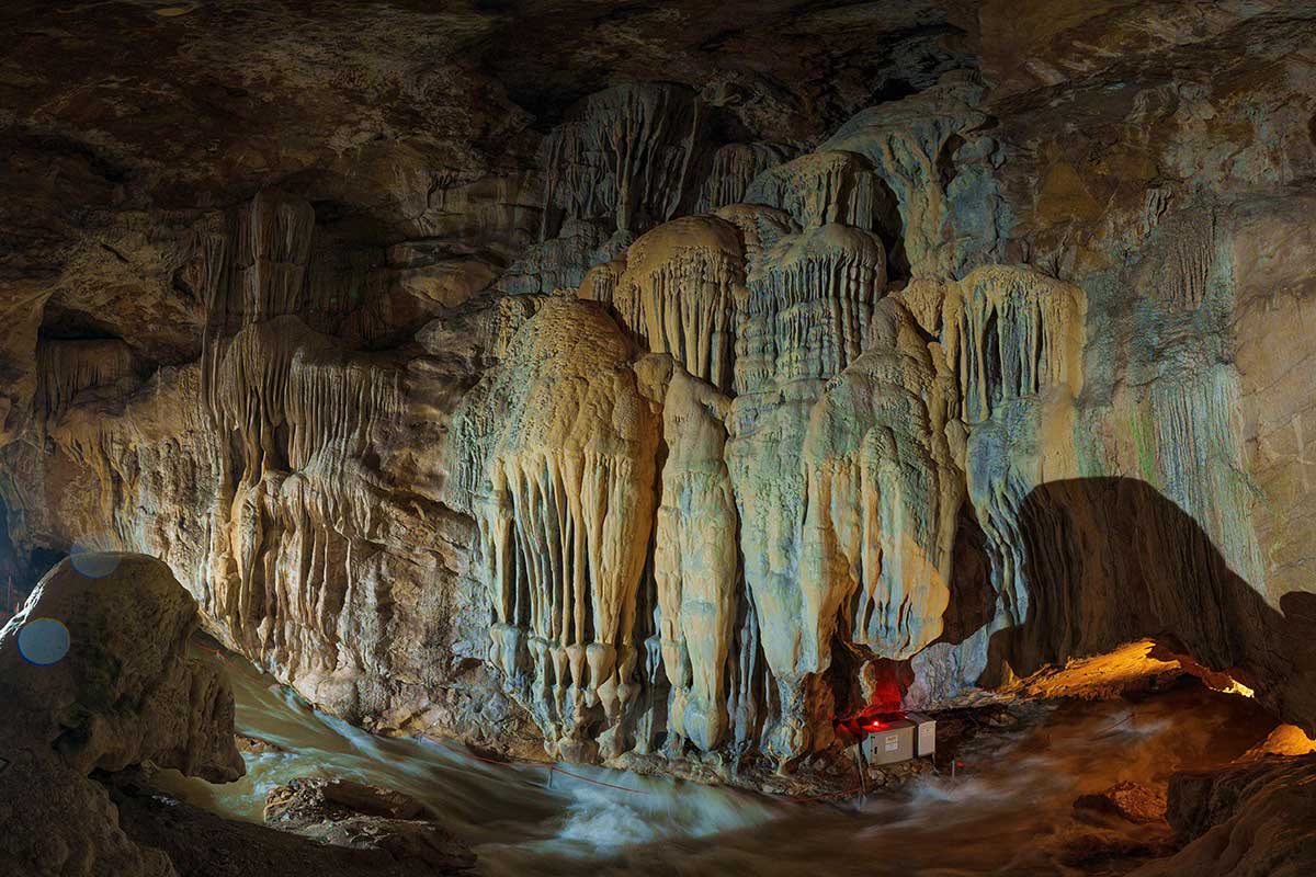 Villanúa recupera su Semana de la Prehistoria con una propuesta a través de exposiciones, talleres y conferencias quiere profundizar en el papel de la mujer en esta etapa de la historia y reforzar el trabajo de divulgación que la cueva viene desarrollando desde hace un tiempo. 